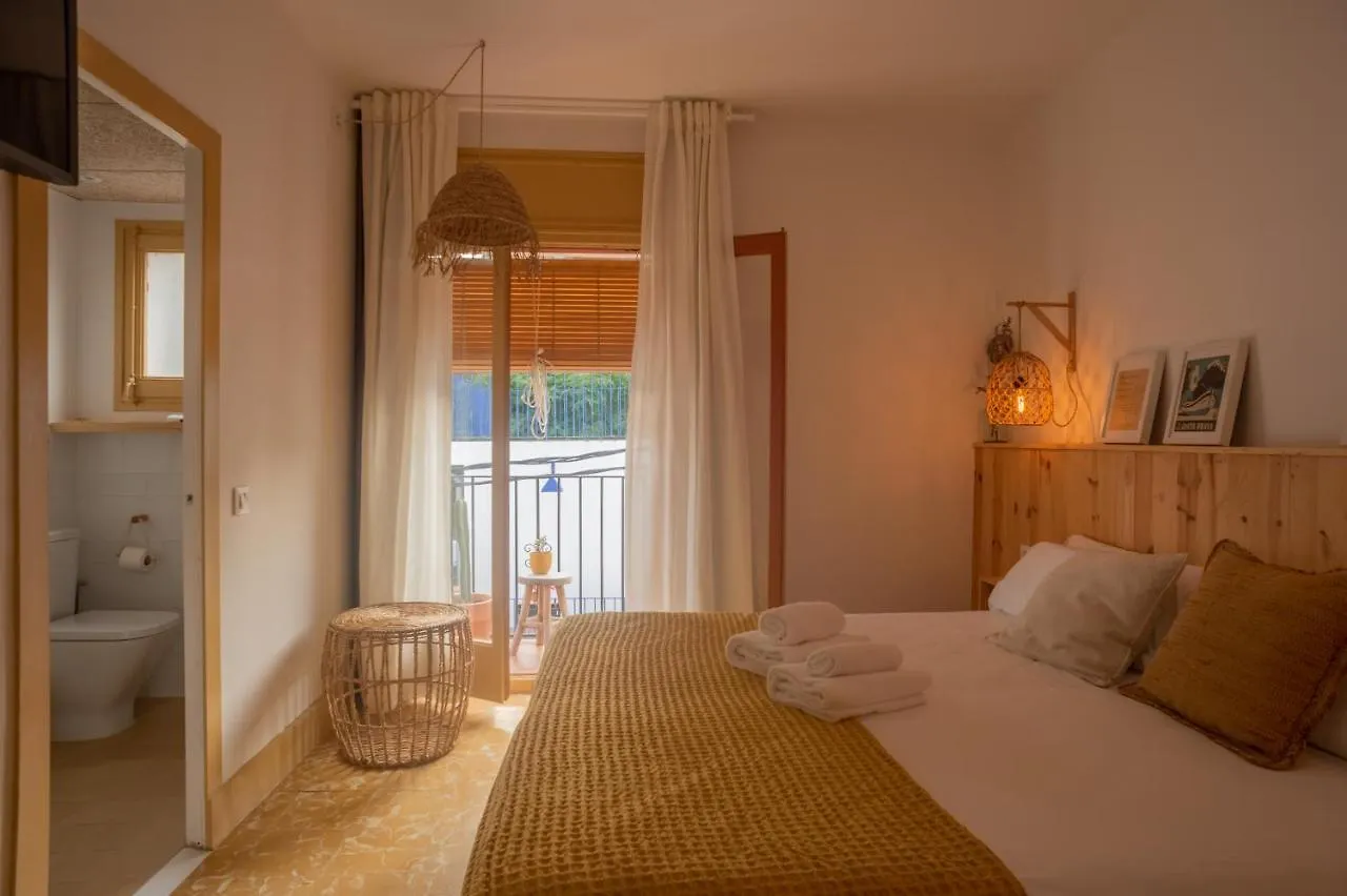 Hostal Sa Teula 러프렌치 2*,